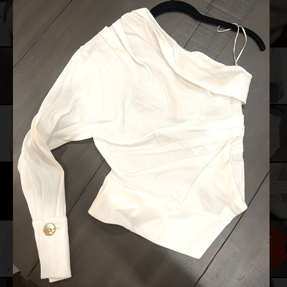 Zara White Asymmetric Shoulder Top 2224/892/251